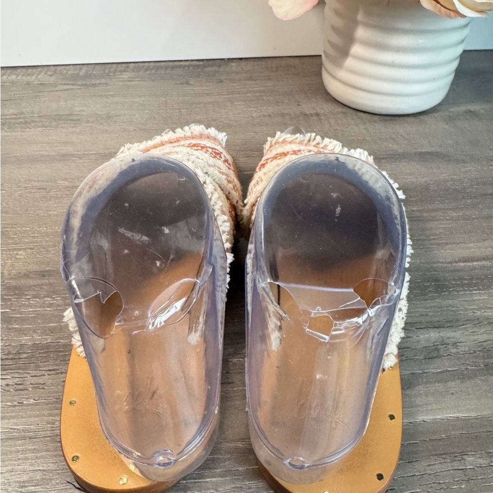 BEEK handmade Women's Slides tapestry boho size 6 EUC - Picture 8 of 13
